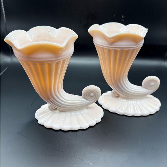 Jeanette Pink MilkGlass Horn Cornucopia Vases - Picture 1 of 6